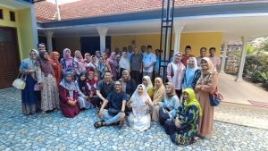 Anjang sana ke guru yang sudah purna