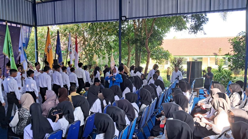 SMPN 1 Sumberpucung Gelar Purnawiyata Meriah untuk Siswa Kelas IX